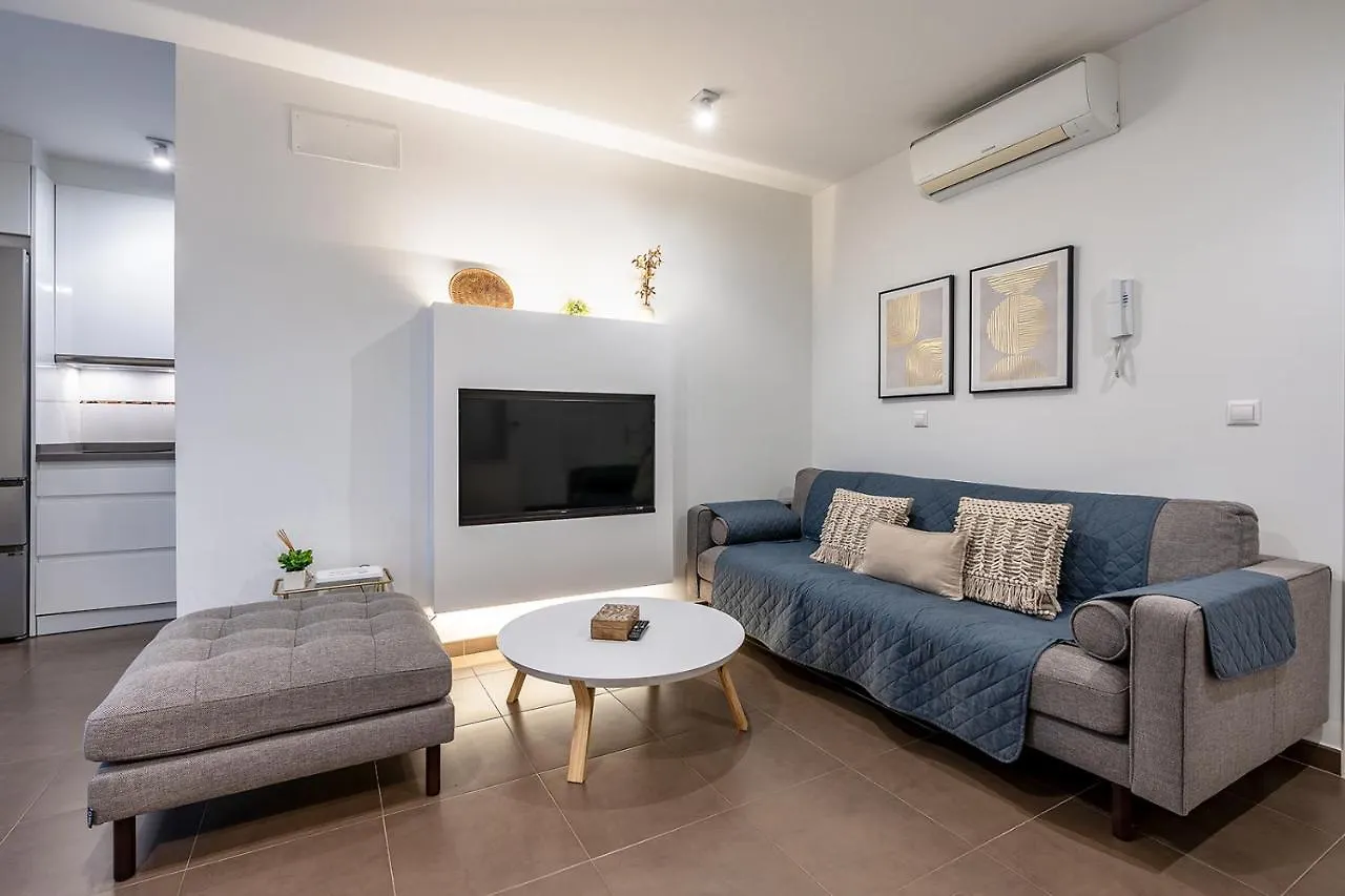 Tuguest S.Pedro Apartments location